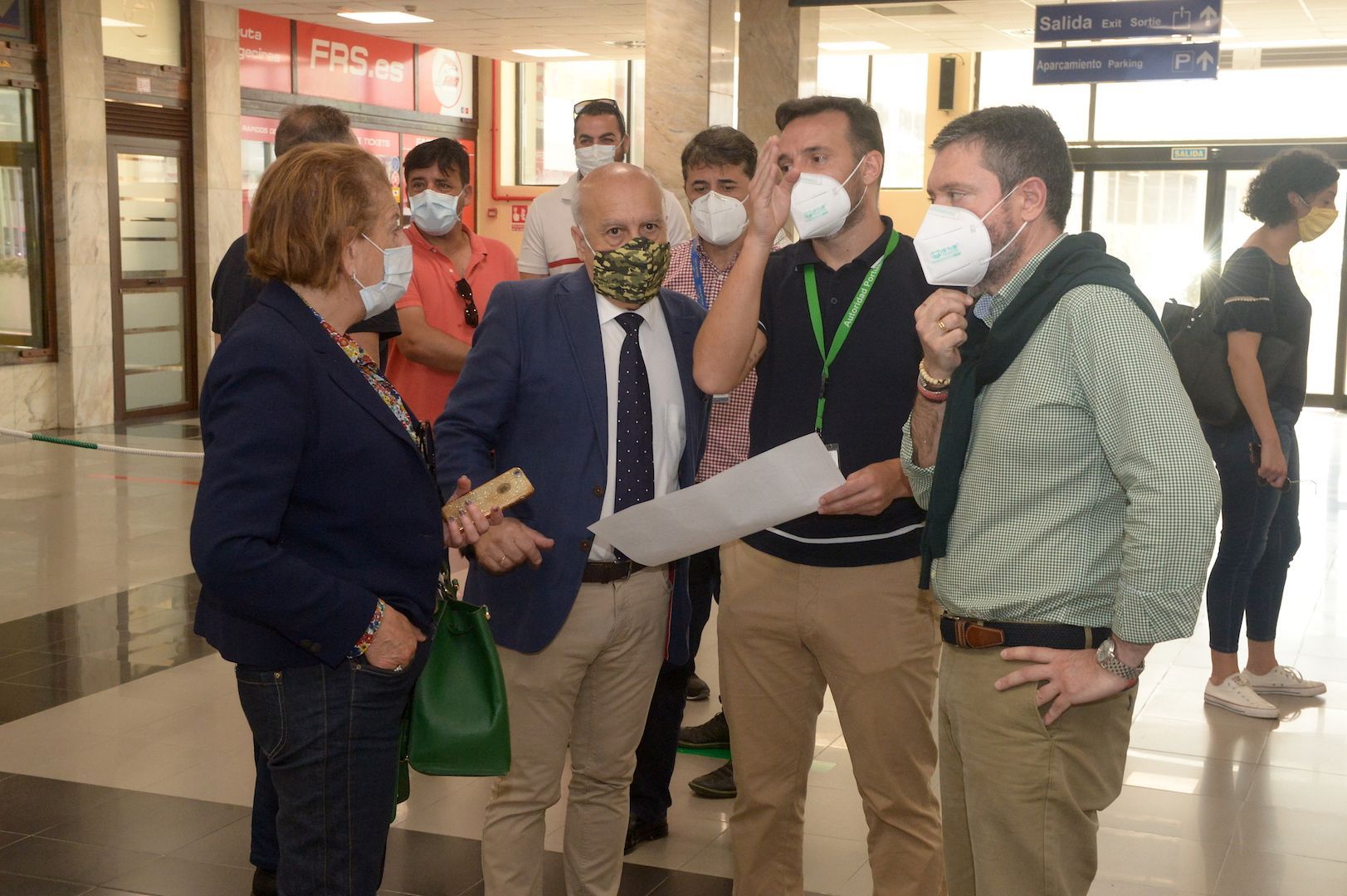 El consejero de Sanidad visita la Estación Marítima para supervisar las medidas implementadas