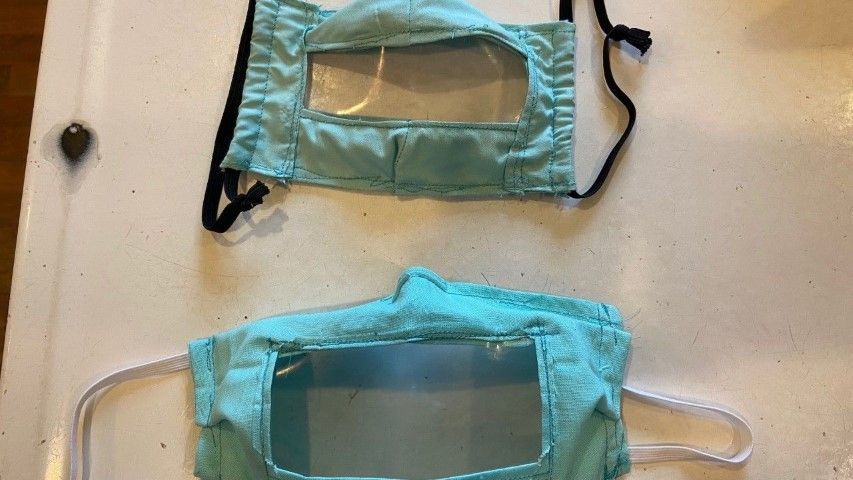 Advierten que las mascarillas transparentes no son la solución a las barreras de comunicación de las personas sordas