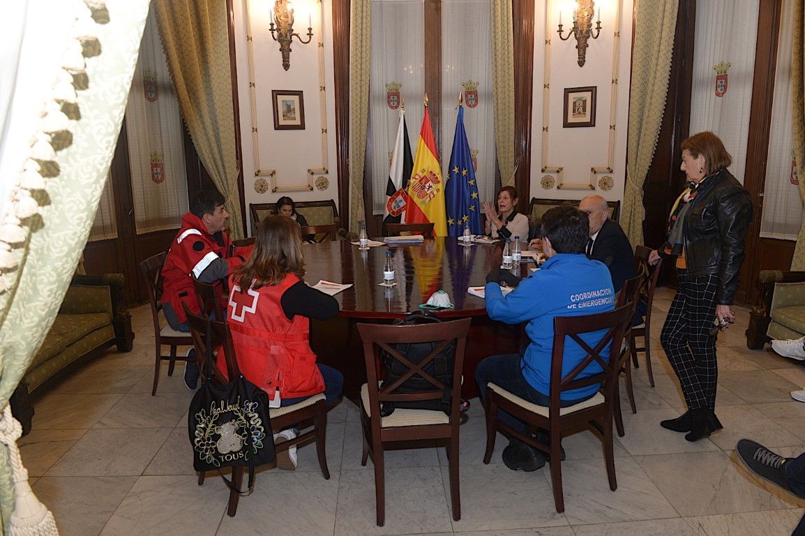 La Ciudad se reúne con la Cruz Roja para concretar las atenciones en La Libertad y el Santa Amelia