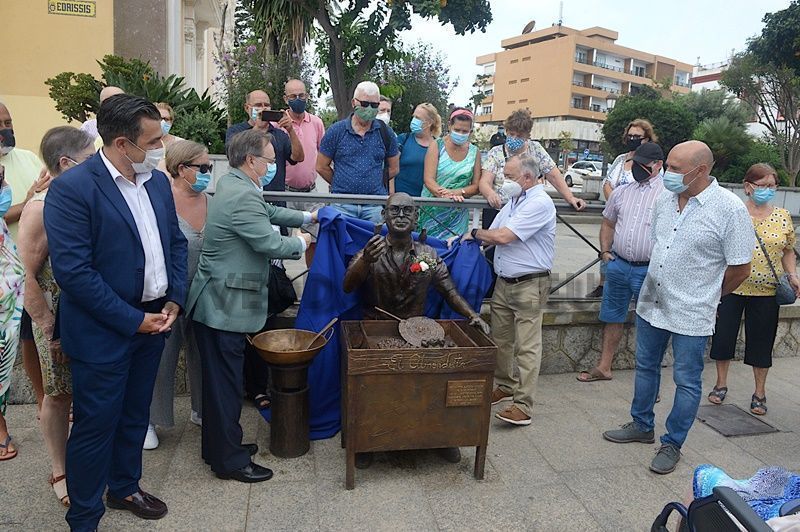"El Almendrita" estará para siempre en el Paseo de las Palmeras