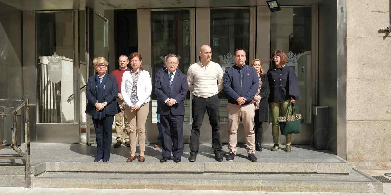 Ciudad y Delegación guardan un minuto de silencio por la última mujer asesinada