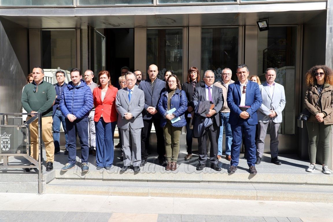 Minuto de silencio por la última víctima por violencia de género