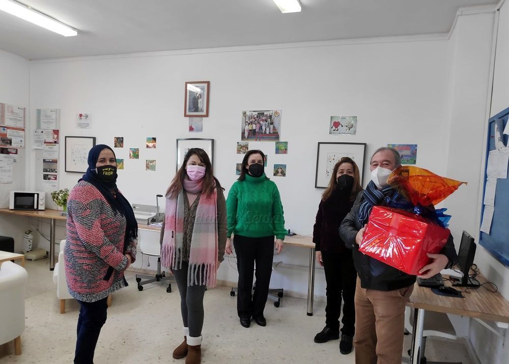 El Banco de Alimentos agradece el donativo al colegio Juan Carlos I