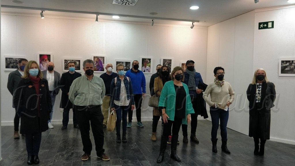 La Asociación Fotográfica Miradas presenta "Namaste", una muestra de la India y su gente