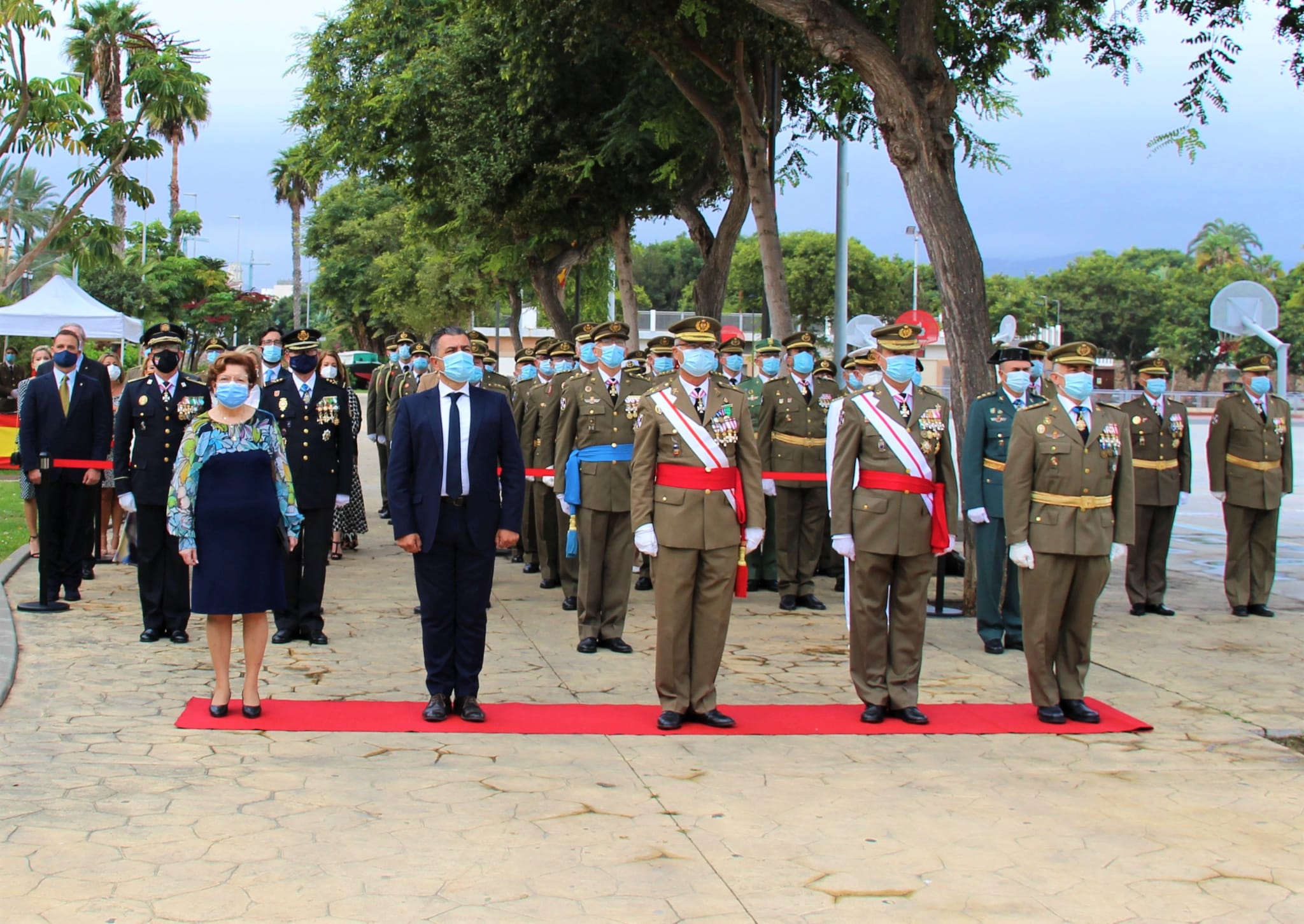 Parque Juan Carlos I: Desfile e izado de bandera por el Día de la Hispanidad