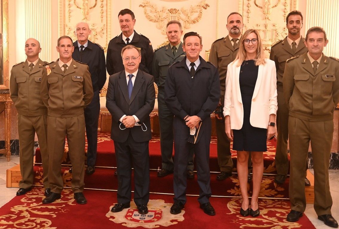 Vivas mantiene un encuentro con el representante del Consejo Superior del Deporte Militar