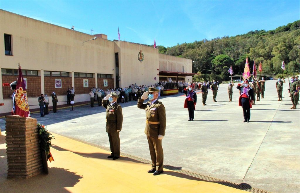 El Regimiento de Ingenieros número 7 celebra un desfile por el aniversario de su creación