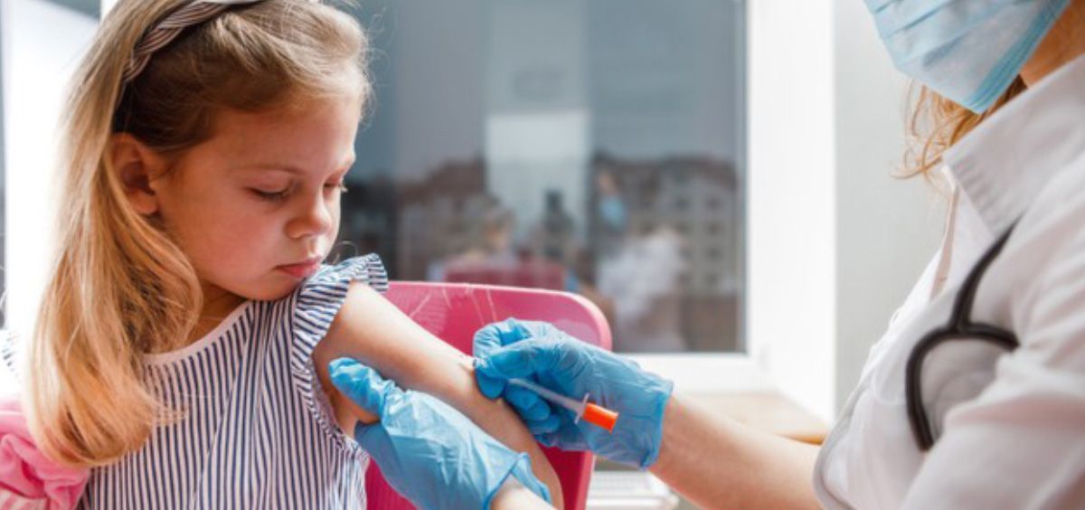 Sanidad coordina la nueva campaña de vacunación infantil frente al VRS