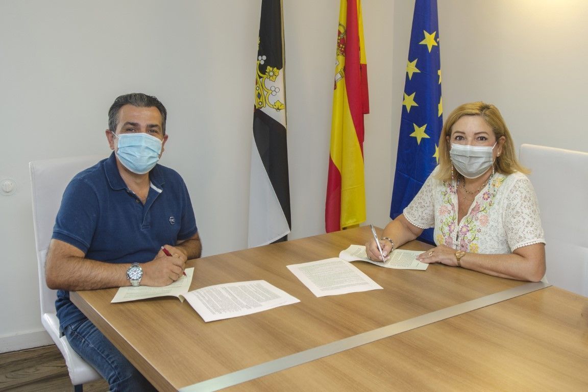 Cultura renueva su convenio de colaboración con la academia de danza Josefina Weil