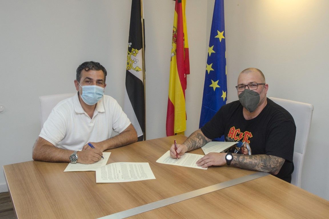 La Ciudad firma un convenio de colaboración con la asociación “Séptimo Infierno Heavy Metal Club”