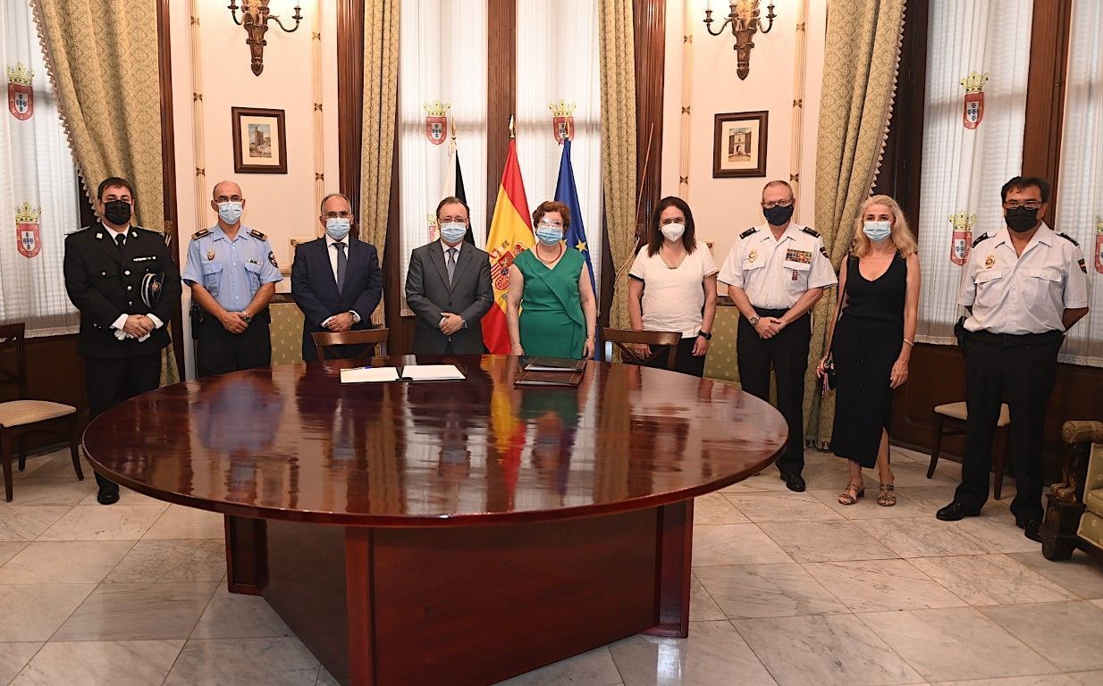 Delegación y Ciudad Autónoma firman un Protocolo para la protección de las víctimas de violencia de género