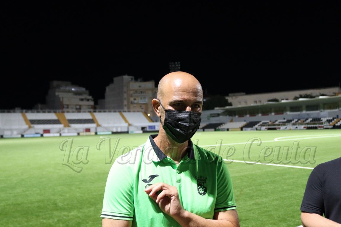 Chus Trujillo, contento con el partido ante el filial “aunque hay que corregir algún desajuste”