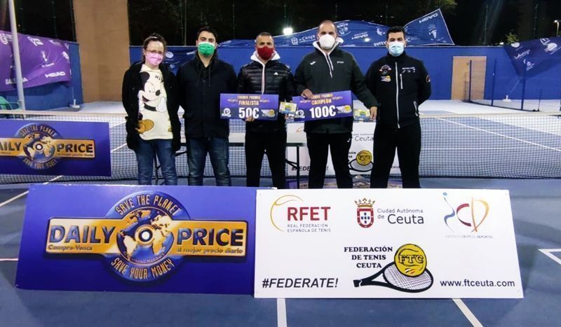 Rafael Amador (abs), Miguel Ángel Lafuente (sub-16), Sunil Shivdasani (sub-12) y Leo Lafuente (sub-8) son los cuatro campeones del Daily Price: I campeonato de Ceuta de Touchtennis