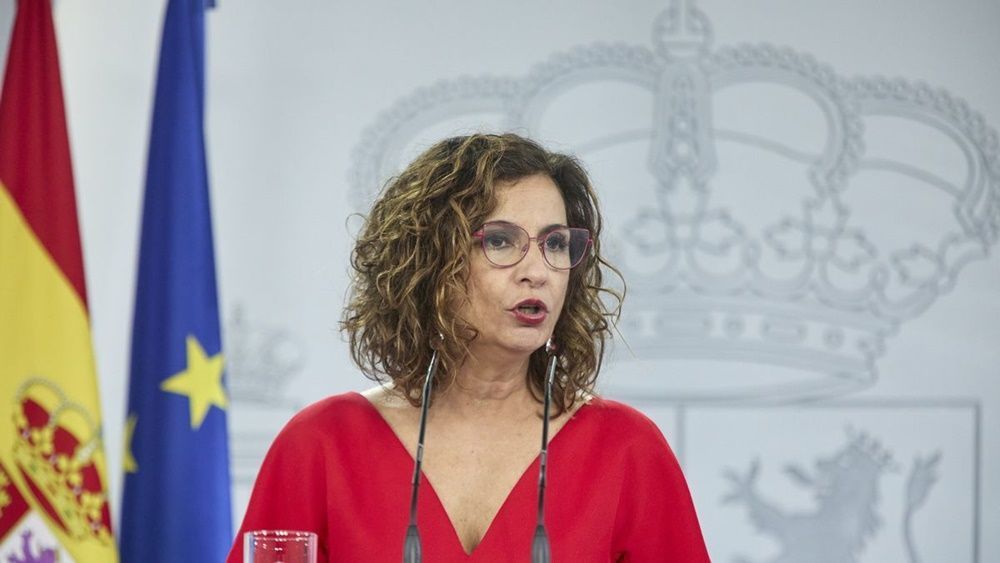 La ministra de Hacienda anuncia que el tipo super reducido de IVA de las mascarillas se prorrogará