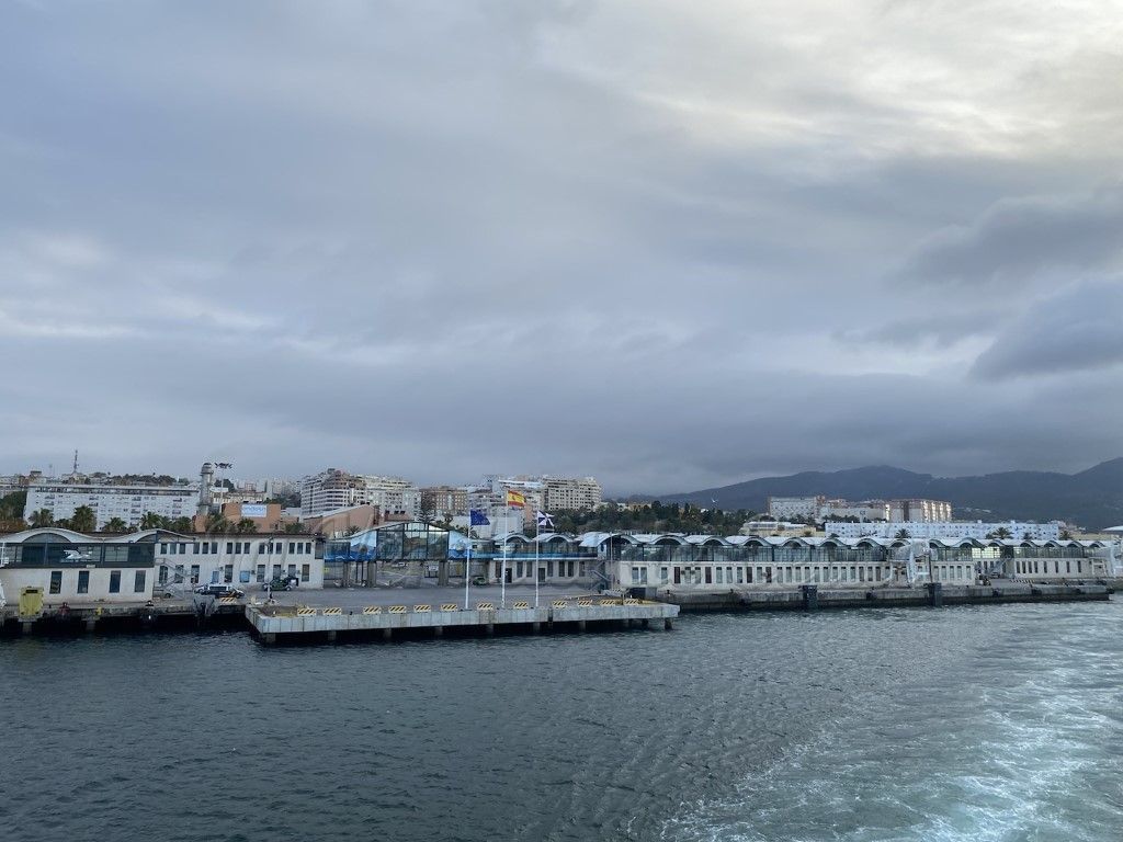 El Gobierno destina más de 320.000 euros a Ceuta para garantizar el 30% de descuento en el transporte