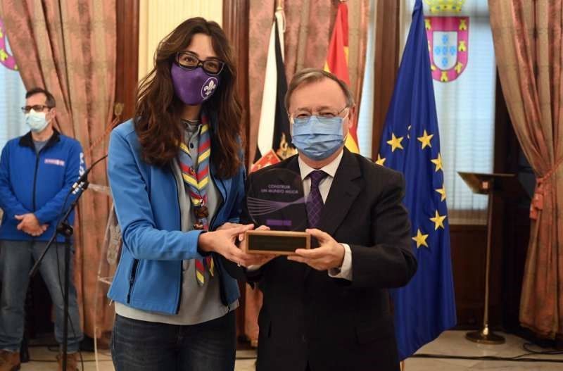 Scouts España premia a la Ciudad por su apoyo continuado al escultismo