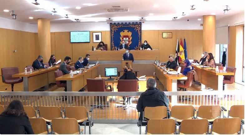 El Pleno aprueba estudiar las bonificaciones del trasporte a personas con discapacidad mayor del 33%