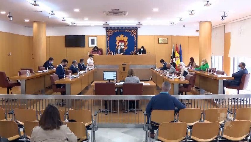 La Ciudad acuerda potenciar las rutas de senderismo urbano y por el extrarradio