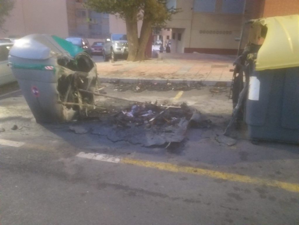 Incendio contenedores avda barcelona