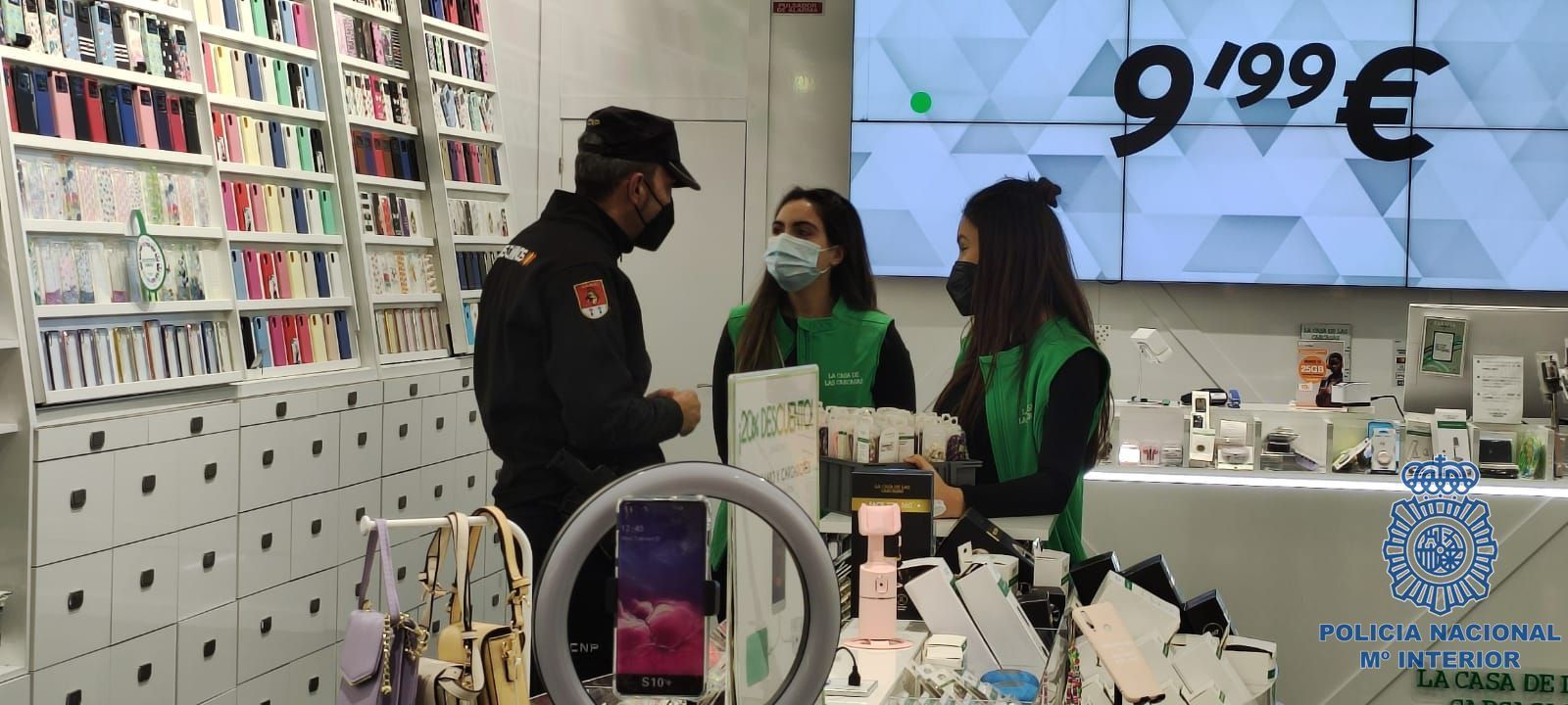 La Jefatura Superior de Policía potencia la prevención de delitos dentro del plan “Comercio Seguro”