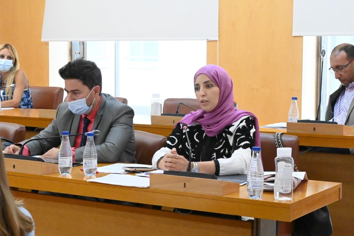 Fatima Hamed muestra su disconformidad con la anulación del debate sobre el calendario laboral