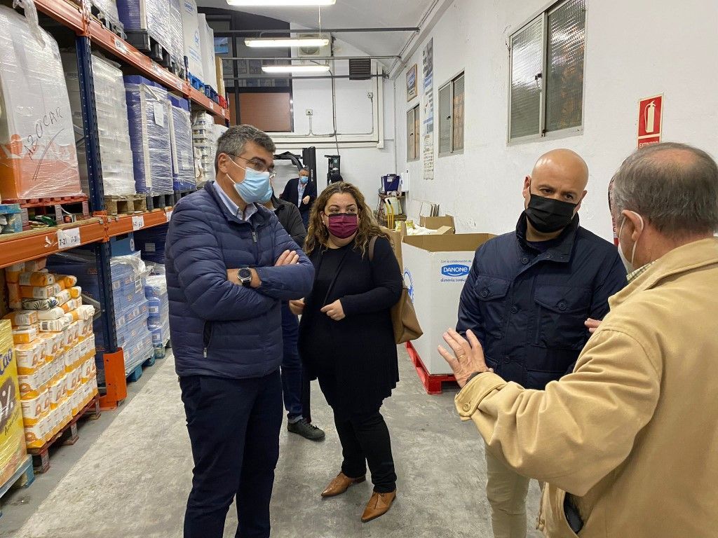El PSOE de Ceuta visita las instalaciones del Banco de Alimentos para conocer, in situ, sus necesidades  