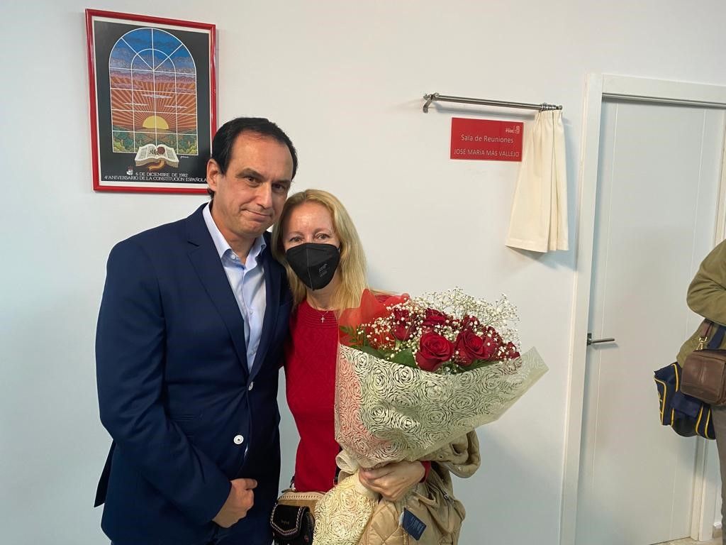 El PSOE realiza un emotivo homenaje al desaparecido José María Mas