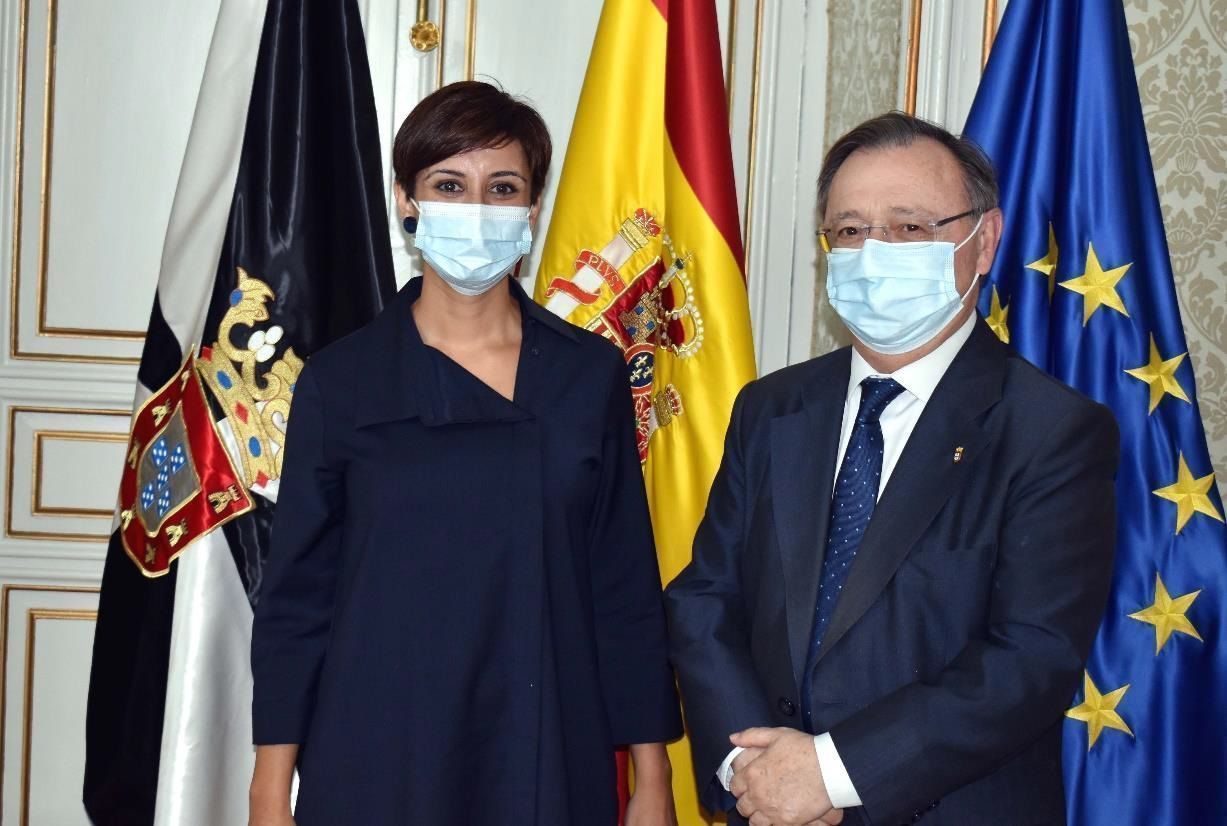 Isabel Rodríguez celebra su primera reunión institucional con Juan Jesús Vivas