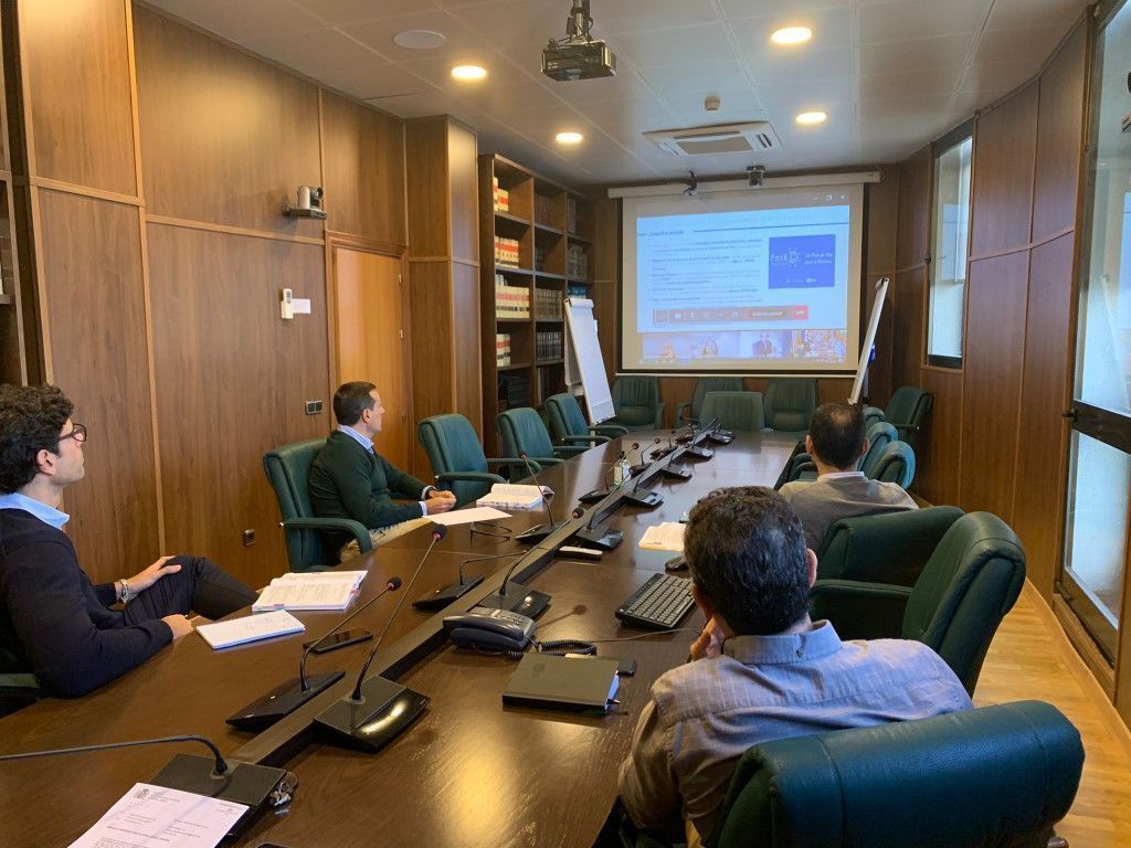 El Puerto de Ceuta se reúne con Red Eléctrica por el proyecto del cable eléctrico  submarino