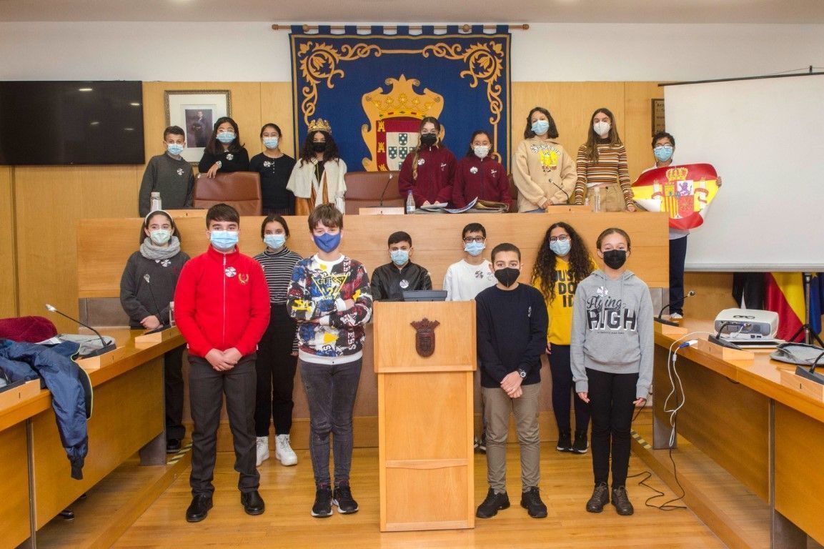 Se recupera el Pleno Escolar para acercar la Constitución Española a los alumnos ceutíes