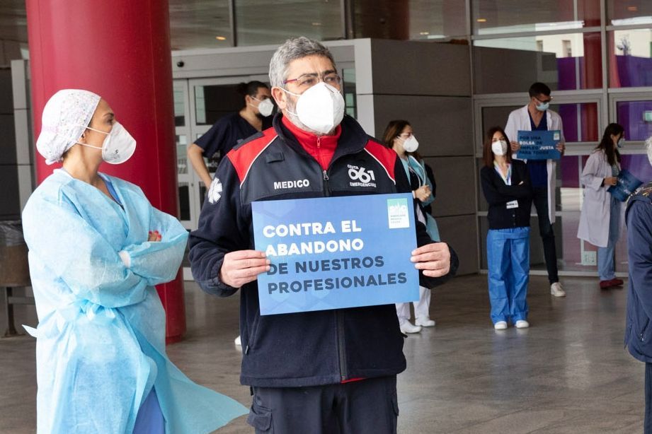 El secretario general del Sindicato Médico acude a Madrid para trasladar la preocupación del órgano local