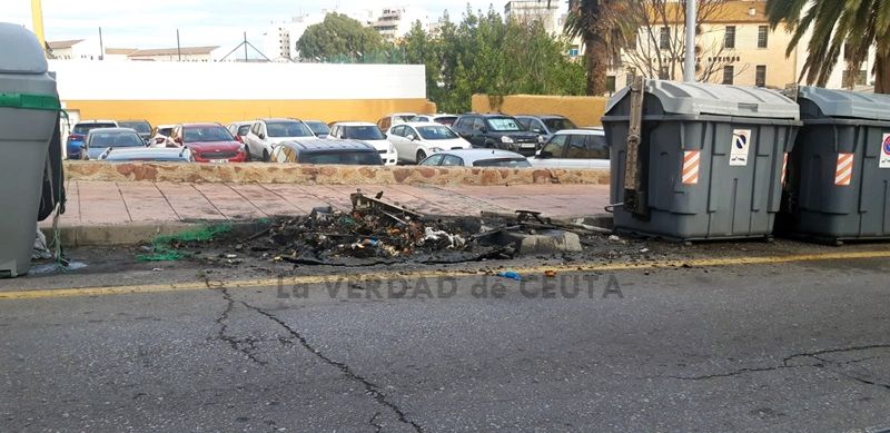 Más contenedores quemados, un problema sin solución