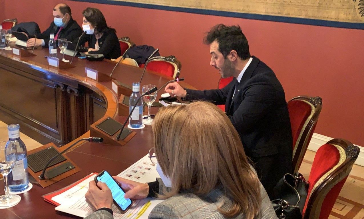 Mora reclama en el Senado que el Estado aborde sus competencias para la ordenación del territorio