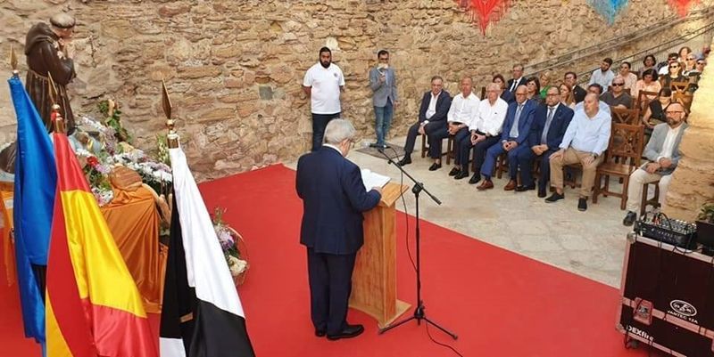 La Casa Regional de Ceuta en Melilla organiza el solemne acto a "San Antonio" con una exitosa participación
