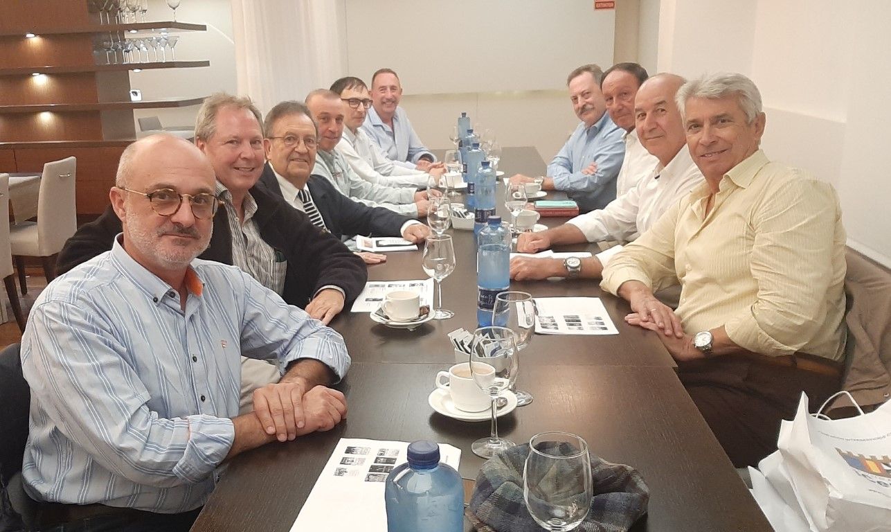 La Biblioteca Histórico Militar de Ceuta organiza otra jornada de la actividad “Un café, un libro”