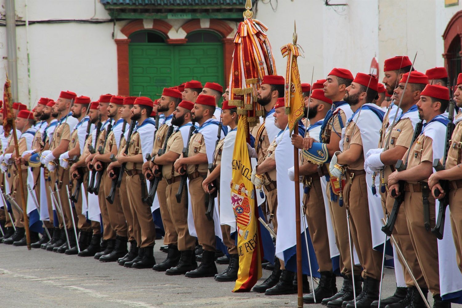 Los Regulares rinden homenaje a González-Tablas