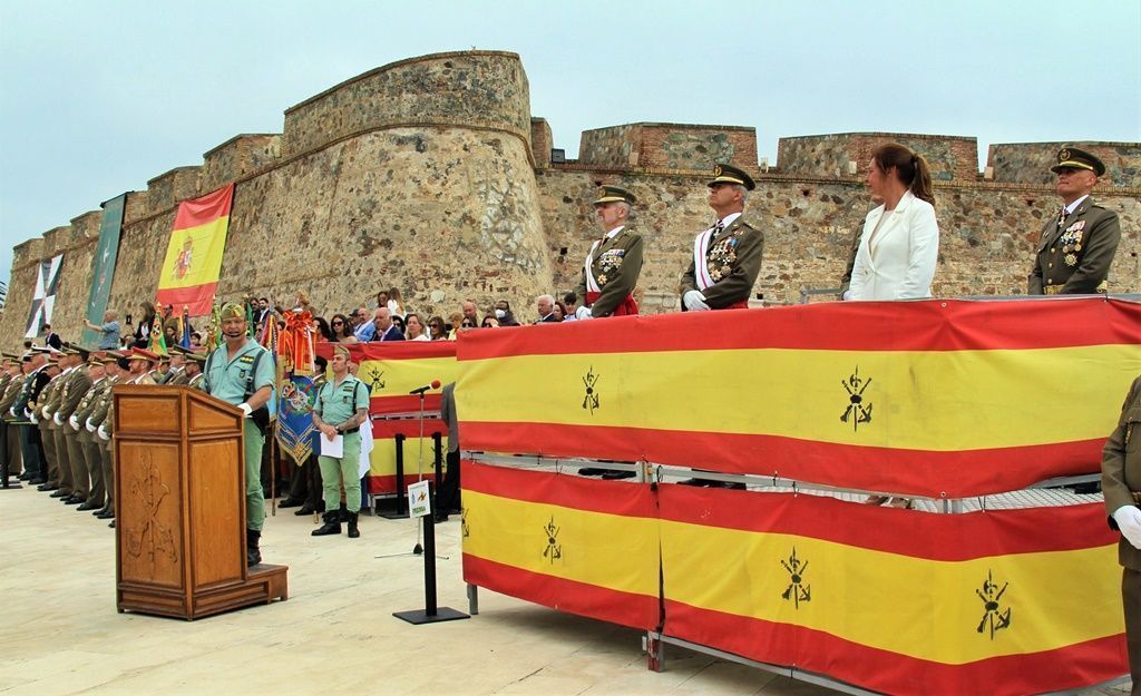 Jura de Bandera para personal civil organizada por el Tercio Duque de Alba, 2º de la Legión, de Comandancia General de Ceuta