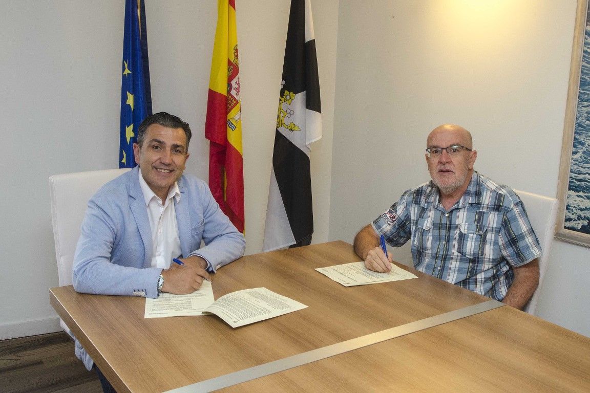 Educación y FAMPA renuevan su convenio para potenciar la implicación familiar en los centros