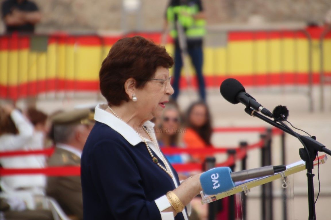 Delegada del Gobierno: "vamos a acabar con la tiranía de unos asesinos desalmados que sólo buscan causar el terror"