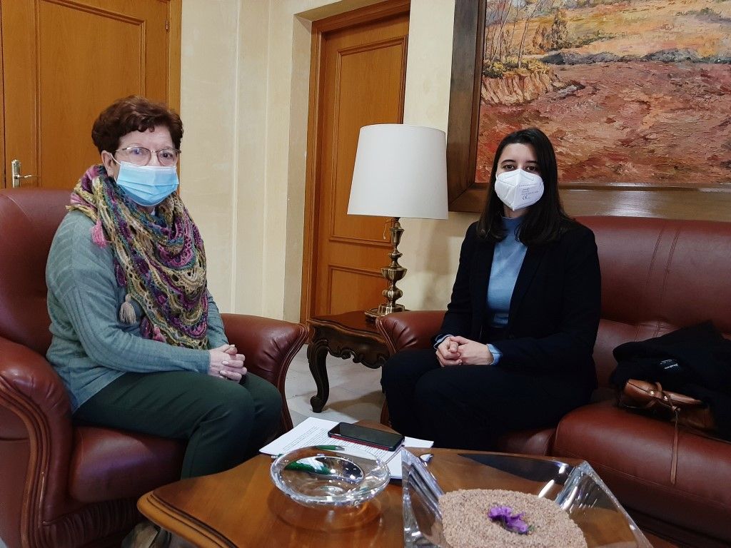 La delegada del Gobierno se reúne con la directora de la ONCE en Ceuta