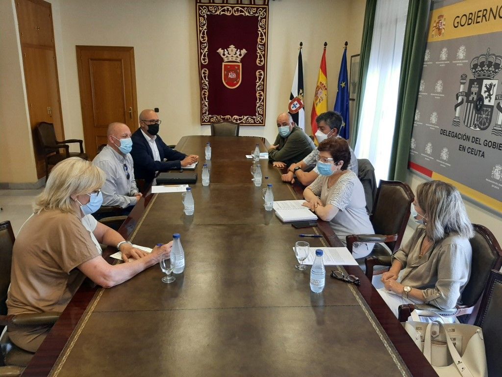 ¿Cómo es el procedimiento para la contratación de trabajadores transfronterizos?
