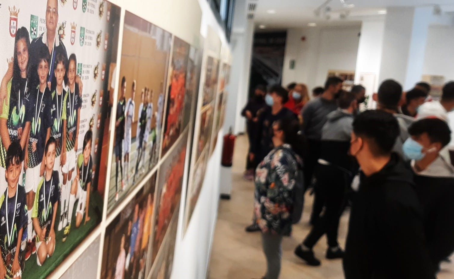 Un grupo de 50 alumnos de los Programas Formativos de Cruz Roja visitan la Ciudad del Fútbol