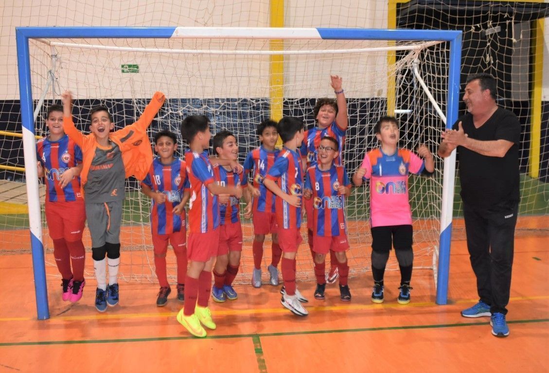 El Puerto Promesas logra el título de campeón de la Liga Benjamín de Fútbol Sala 