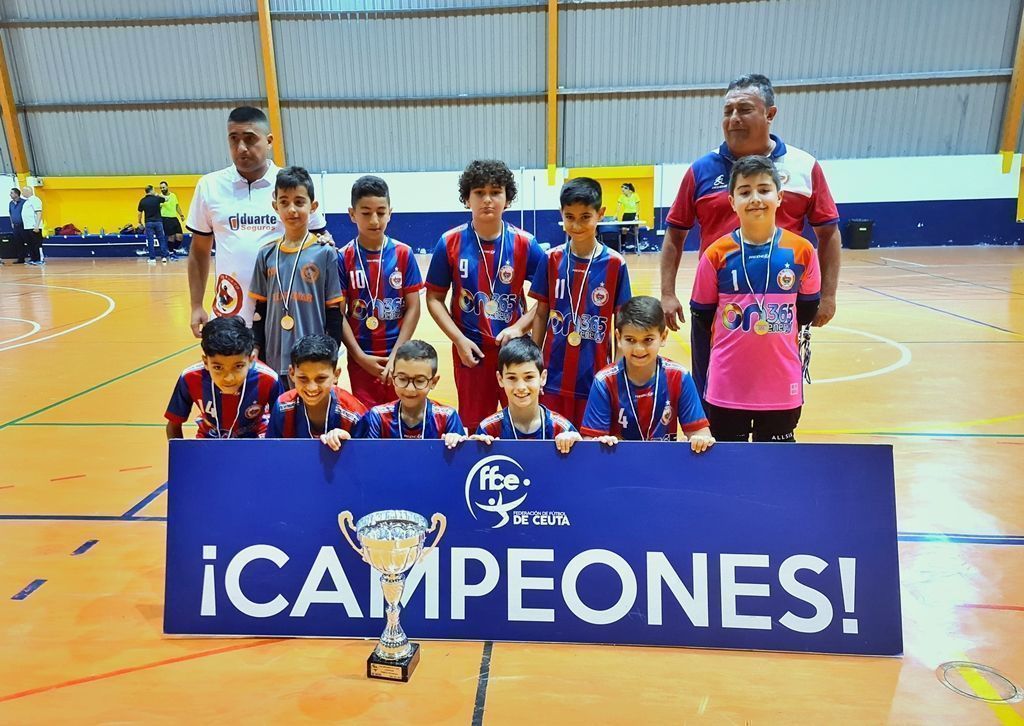 Puerto Promesas y Deportivo Ceutí recogen sus trofeos de campeón y subcampeón Benjamín 