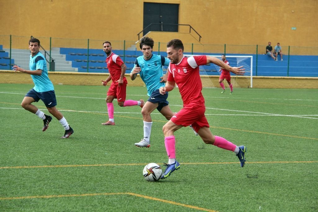 La AD Ceuta vence al filial en un partido amistoso (3-1)