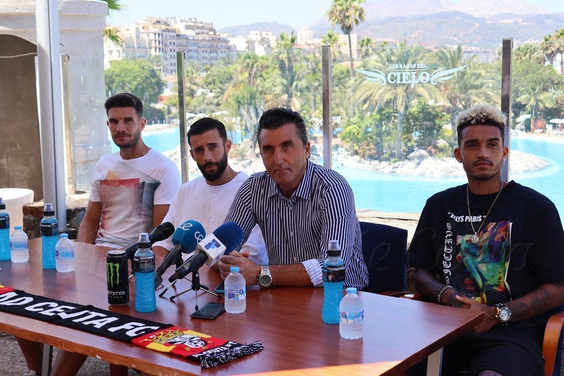AD Ceuta B Presentacion 28 07 2022 01