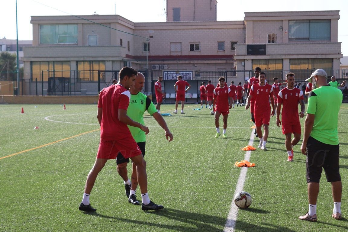 La AD Ceuta comienza la pretemporada con dos sesiones de entrenamientos