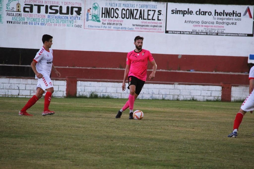 Victoria de la AD Ceuta ante el Utrera en el último amistoso de la pretemporada (2-0)