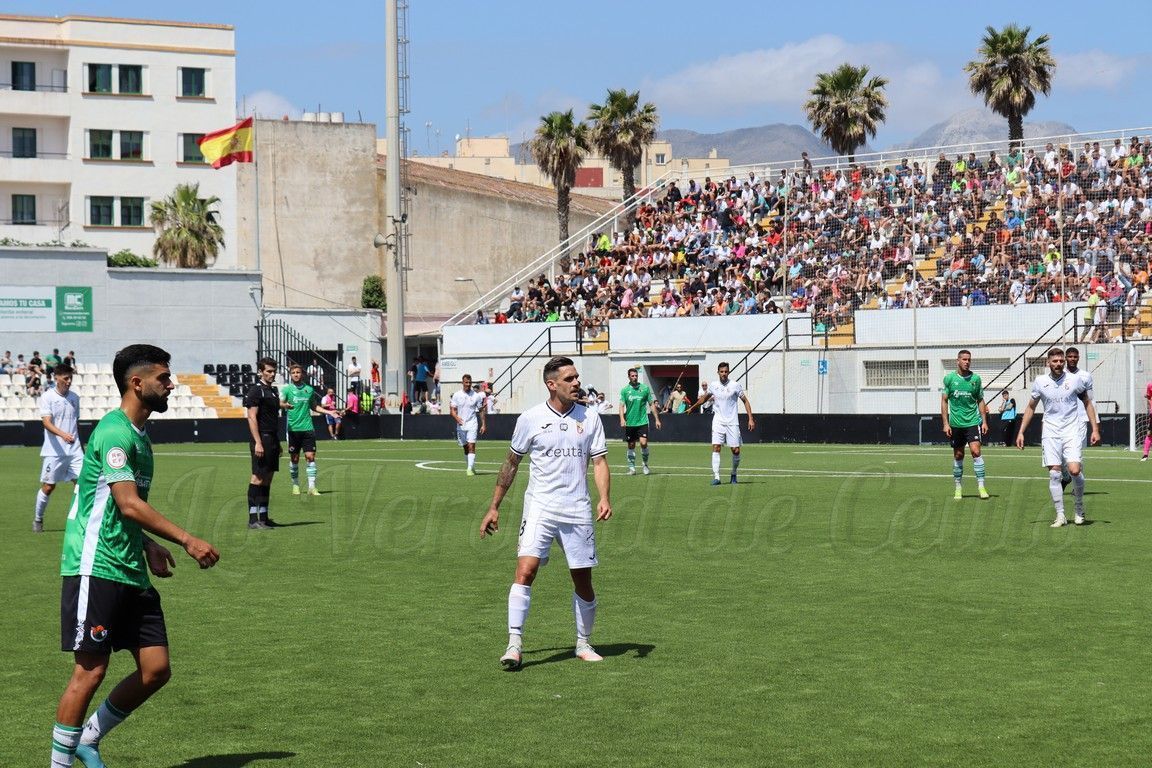 (3-0) El Ceuta golea al Cacereño y se clasifica como cuarto para el play-off de ascenso