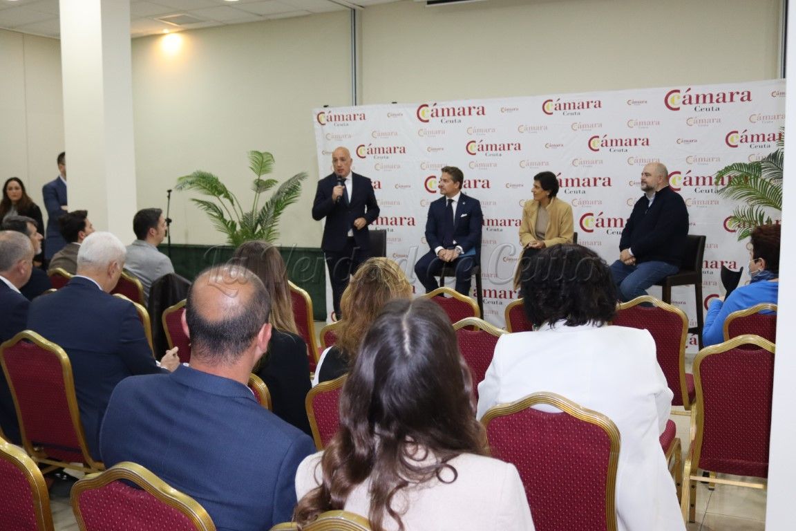 Chandiramani resalta la energía azul como un importante yacimiento de empleo para Ceuta